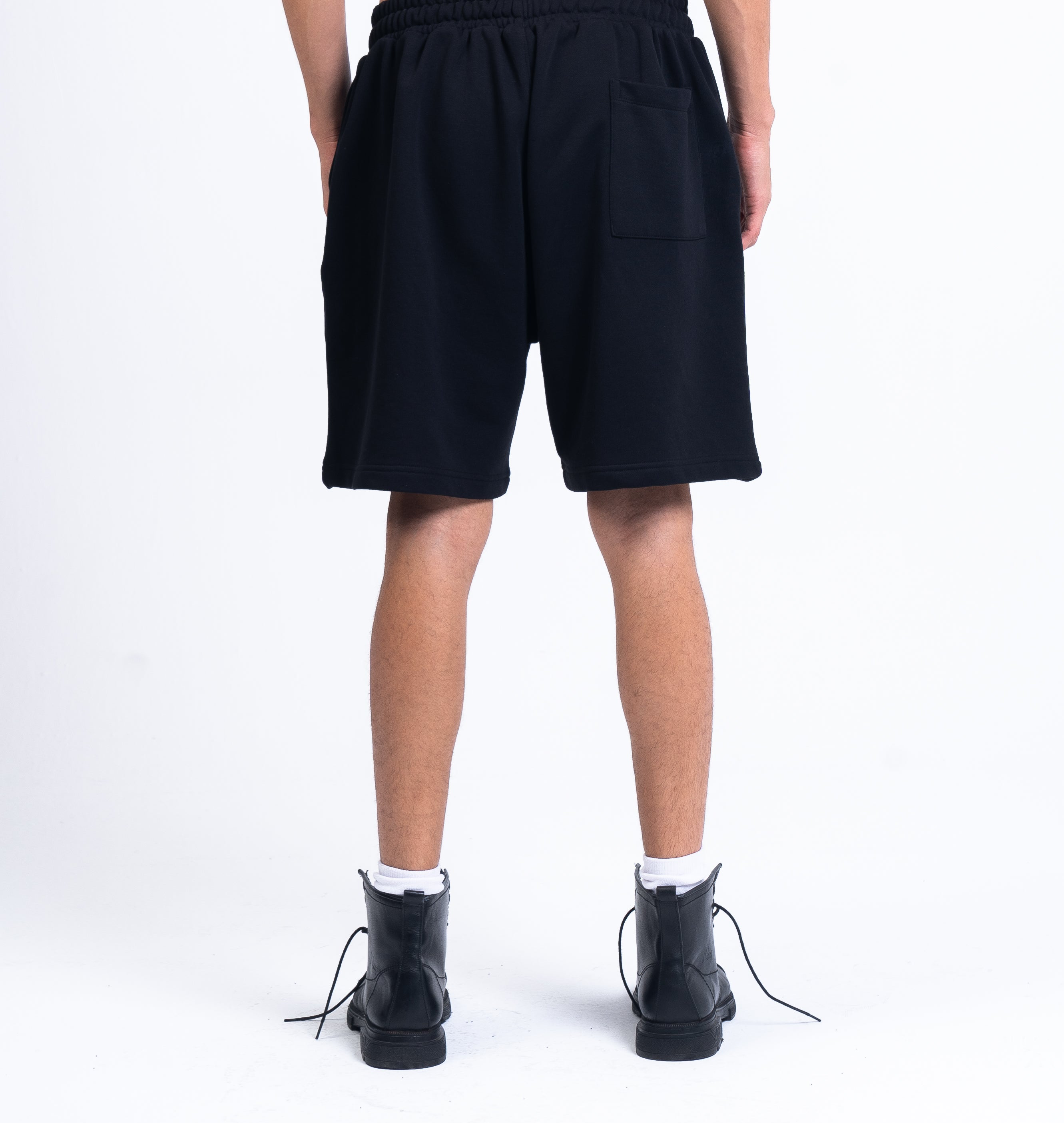 liM shorts