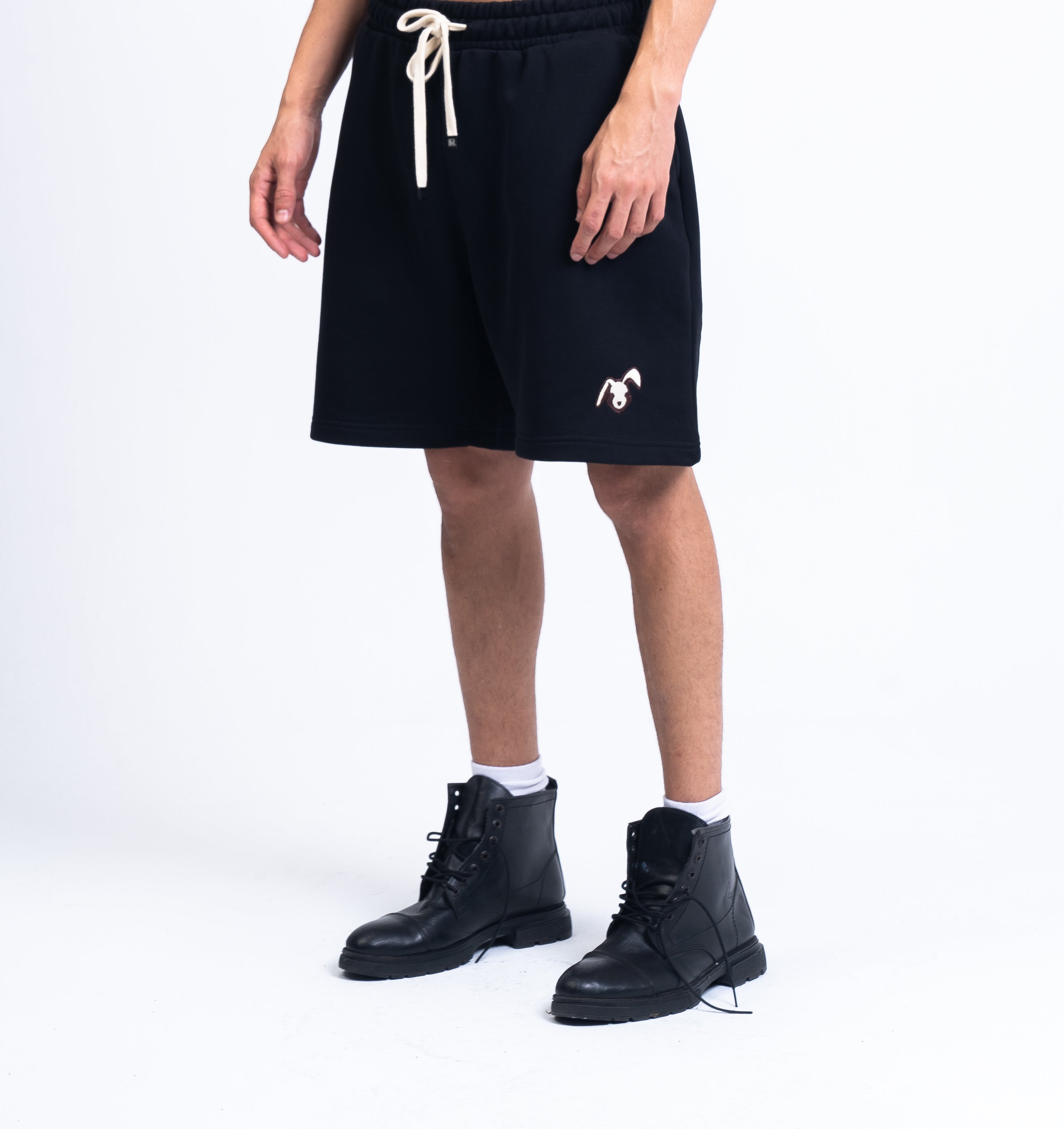 liM shorts