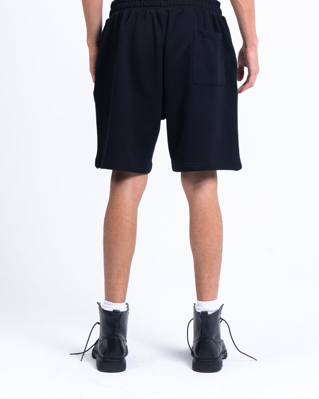 liM shorts